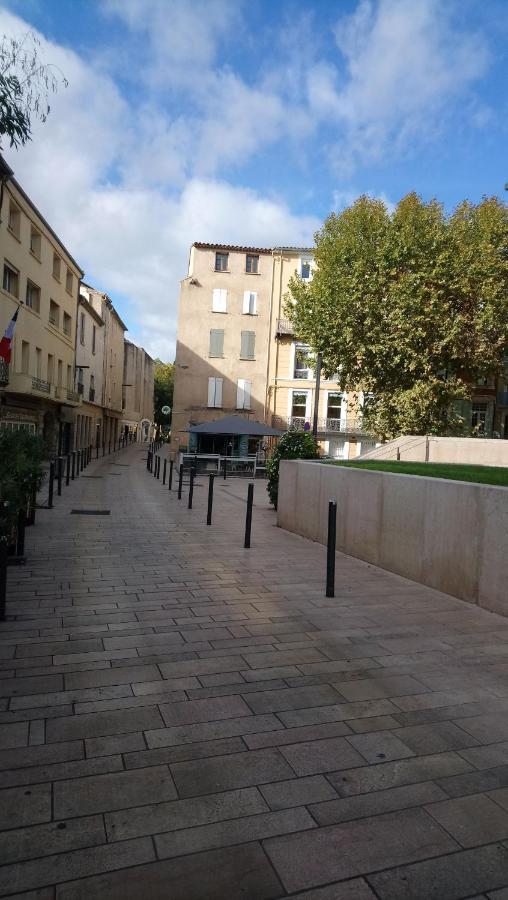 Appartement Narbonne Apartment *